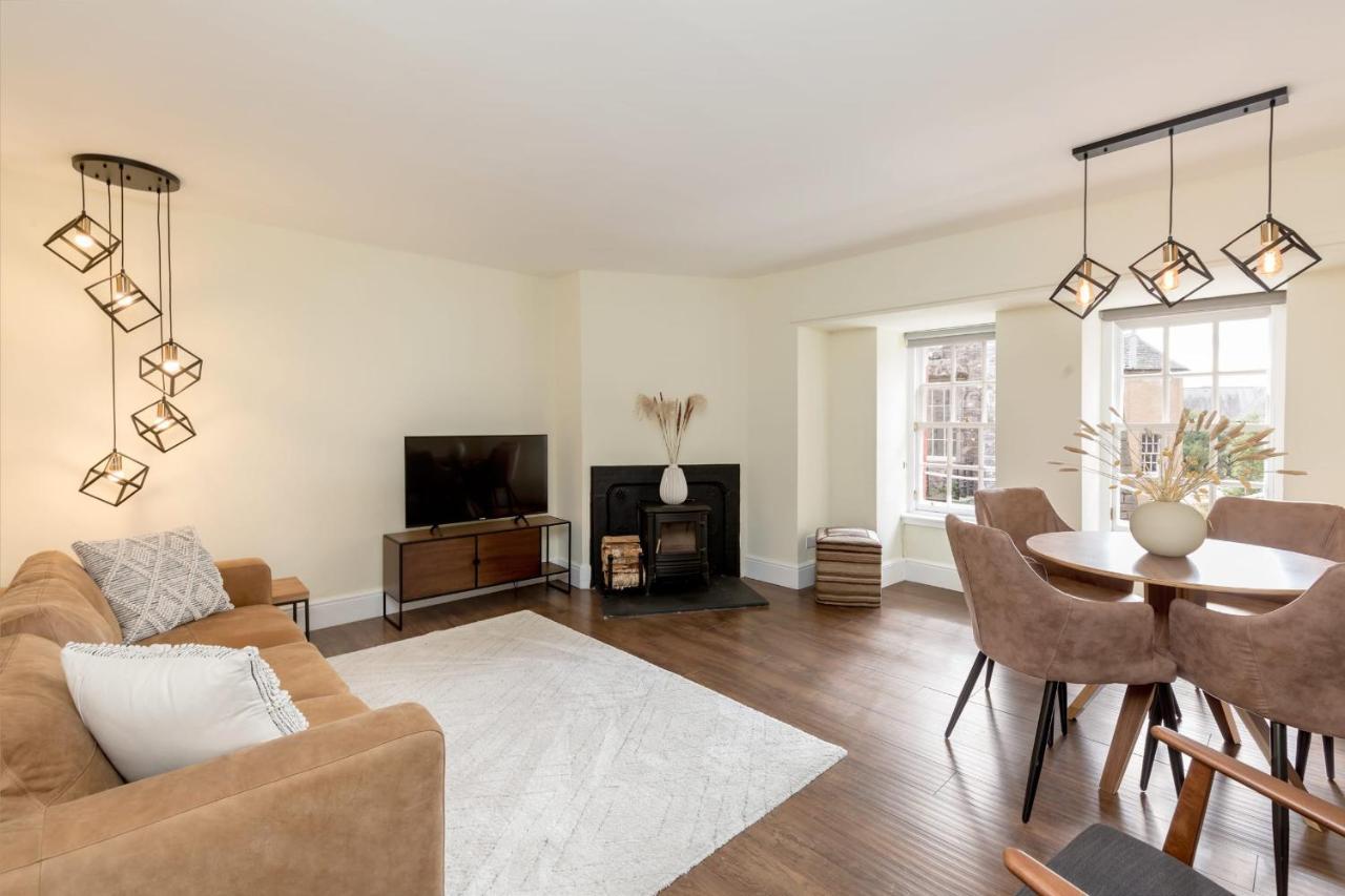 Guestready - Elegant 2Br Period Flat In Oldtown Apartment Единбург Екстериор снимка